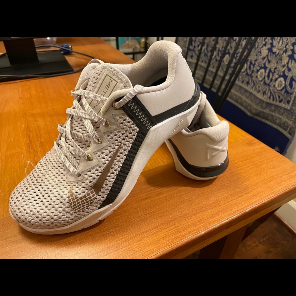 Nike Metcon 6 Women's Training Shoe - Size 7.5